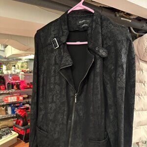 Studio by Torrid Snakeskin Jacket - Size 2 & 3